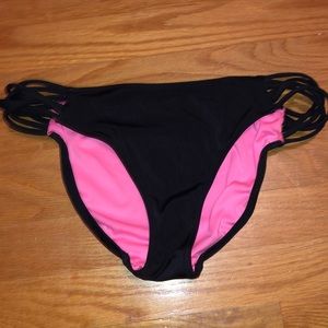 Black bikini bottoms